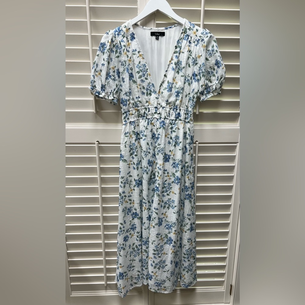Lulu’s Blue Floral Dress